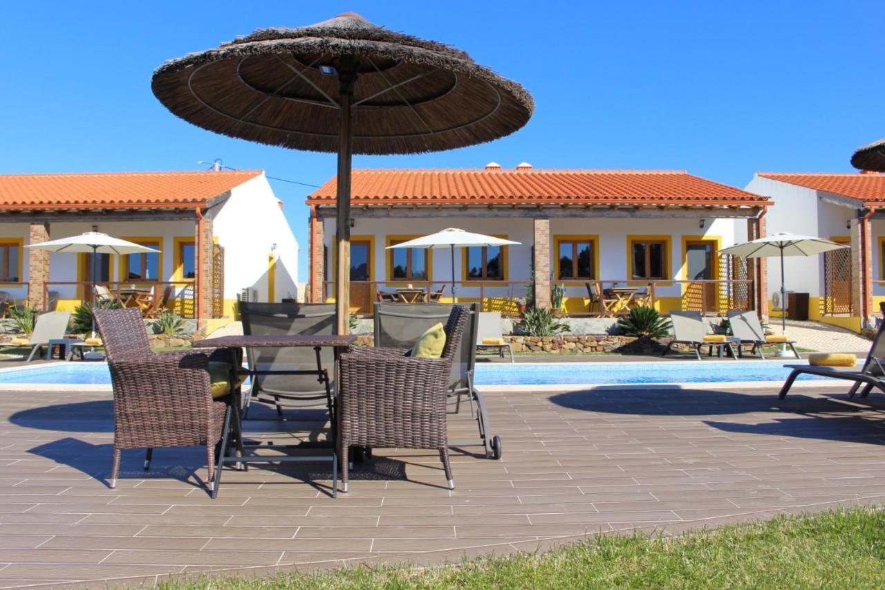 Quinta Das Alfambras Aljezur Exteriör bild